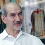 دکتر مهدی نوربخش، از اقوام نزدیک محمد توسلی، زندانی 74 ساله ای که خانواده اش در هفته اول تعطیلات نوروزی در نامه ای خطاب به رییس قوه قضاییه و وزیر اطلاعات آزادی او شده اند، به کمپین بین المللی حقوق بشر در ایران گفت:« خانواده محمد توسلی به شدت نگران وضعیت او هستند، آقای توسلی در دوران زندان بسیار لاغر و تکیده شده است. آنها طی نامه ای به رییس قوه قضاییه خواسته اند تا او را از بند 209 خارج و به بند عمومی کنند چون این بند فشارها و سختی های زیادی دارد و آقای توسلی با سن زیادش توان تحمل آنها را ندارد. همچنین خانواده او خواسته اند تا زودتر ایشان از زندان آزاد شود چون بازپرس پرونده اش برای او قرار وثیقه صادر کرده و وثیقه نیز تودیع شده است اما او هنوز در زندان است. در واقع محمد نه آزاد می شود و نه بند عمومی منتقل!»