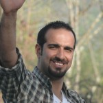پدر اشکان ذهابیان با شکوه از وضعیت محرومیت از تحصیلی فرزندش و وضعیت زندان به کمپین گفت:« آخر جرم بچه من چیست، او محروم از تحصیل شده، محروم از فعالیت اجتماعی، مرتب به زندان می رود، اصلا شناسنامه اش را خط بزنید و بگوید برو بمیر. این که زندگی یک جوان نمی شود. می گویند باید با صداقت و رفاقت رفتار کنیم ولی آخر کجای کار شما به صداقت و رفاقت مربوط می شود.»
