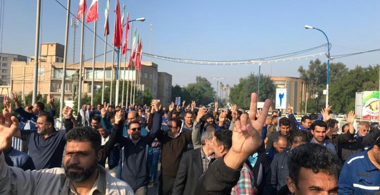 آزادی یازده کارگر معترض گروه ملی فولاد اهواز و ادامه بازداشت سی تن