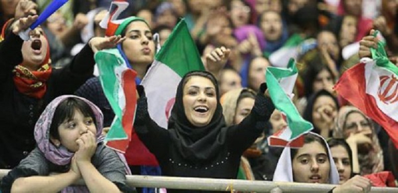 نامه ۱۹۰ کنشگر مدنی و سیاسی ایرانی به رییس فیفا برای رفع ممنوعیت حضور زنان در ورزشگاه ها