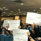 «ننگ بر دانشگاه جاسوس‌پرور»؛ اعتراض دانشجویان نسبت به آیین‌نامه جدید انظباطی در مراسم دستیار روحانی