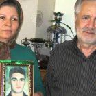 واکنش مادر زینالی به انکار دستگیری«۱۷ سال» پیش پسرش توسط سخنگوی قوه قضاییه و سرنوشت مبهم او